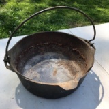 Cast Iron Dutch Oven