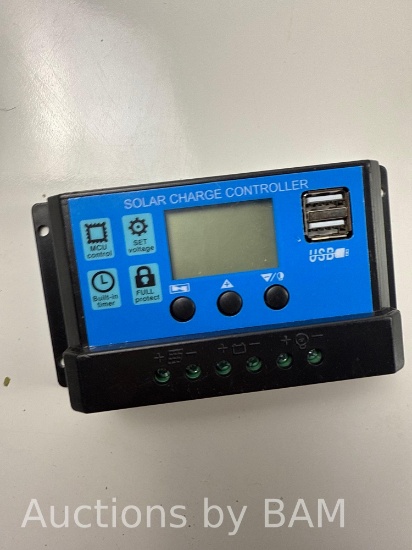 Solar Charge Controller - Panel Regulator with Adjustable LCD