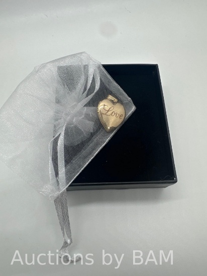 Picturesongold.Com 14K Yellow Gold Filled Love Heart Locket Female Adult