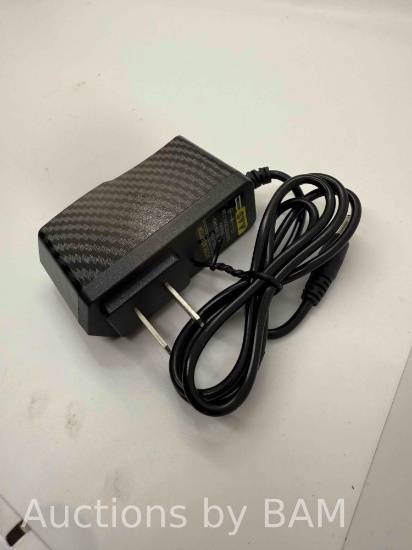 AC/DC Adapter Model 0520 5V 2A