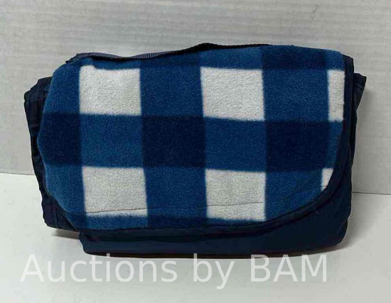 BLUE PLAID OUTDOOR PICNIC BLANKET TOTE 48? X 58?