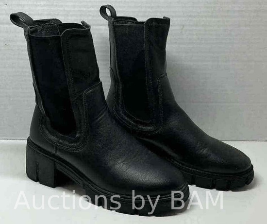 TINSTREE BLACK LEATHER SLIP ON BOOTS WOMENS SIZE 8