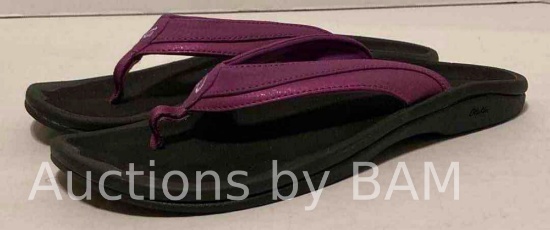 OLUKAI OHANA ORCHID FLOWER PURPLE AND BLACK WATER RESISTANT SANDALS WOMEN?S SIZE 9 MSRP 75.00