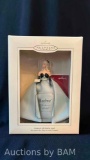 MATTEL HALLMARK KEEPSAKE BARBIE FASHION MODEL COLLECTION LISETTE BARBIE ORNAMENT W DISPLAY STAND