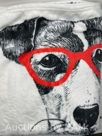 Cute Animals in Glasses 46 x 60 Super Plush Throw Blanket