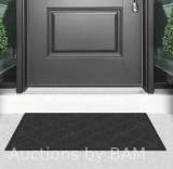 Mainstays Textures Crosshatch Polyester and Rubber Backed Doormat, 2 x 3, Onyx