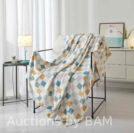 Mainstays Multi Color Checkered Plush Throw 50 x 60