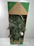9 Feet Deco Garlamd 90 LED Lights