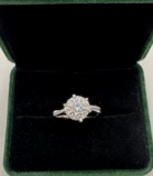 Sparkling VVS Ring