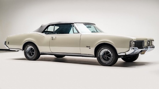 1968 Oldsmobile Delmont 2 Dr Convertible