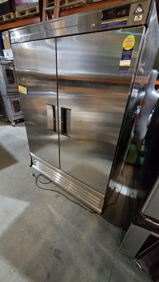 Everest 2 door fridge WORKING