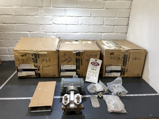 NIB Omega PX771A-100WCD1 Pressure Transmitter