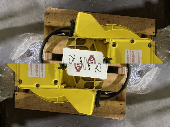 Aero-Motive 367CGG0 4-Wire Cable Reel