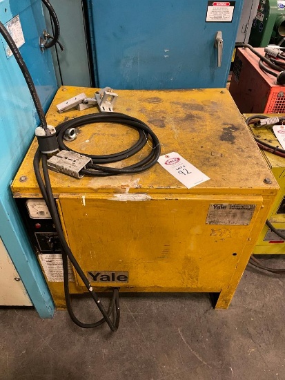 Yale 36V Battery Charger