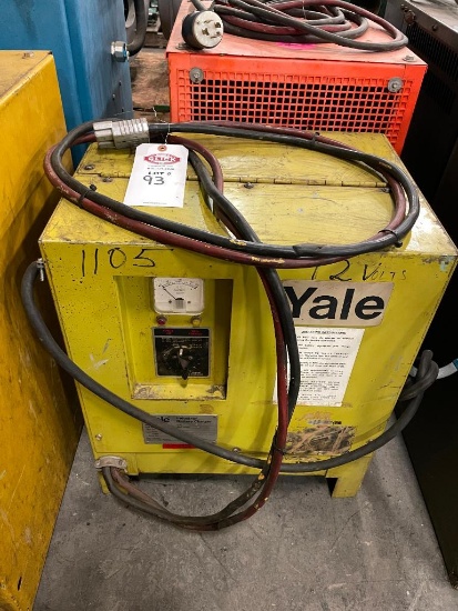 Yale 12V Battery Charger