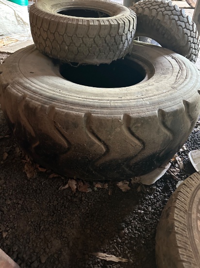 22.5 R Galaxy Tires with no rim, used