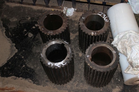 (4) 7" Splined shafts Sleeves