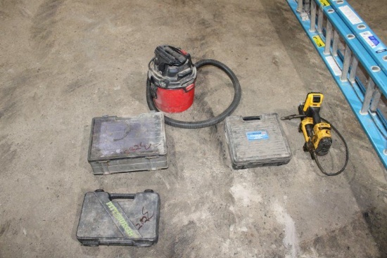 Dewalt 20V MAX Cordless Grease Gun