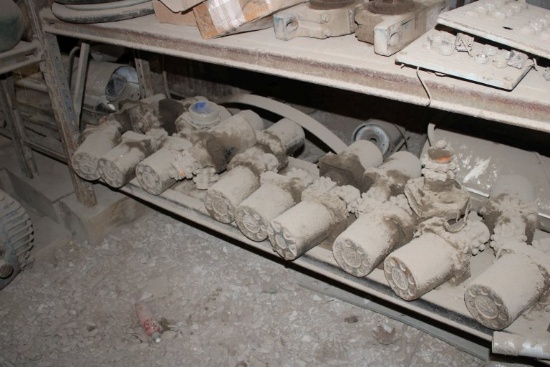 Shelf & Gearboxes and Hydraulic Parts