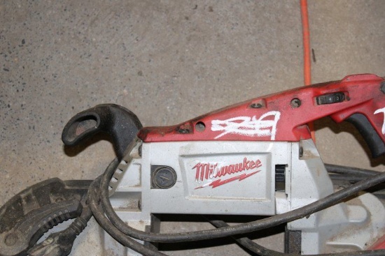 Milwaukee Corded Deep Cut Band Saw