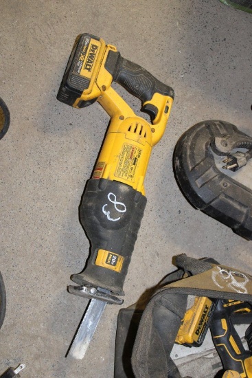 Dewalt 20V MAX Cordless Saw Zaw