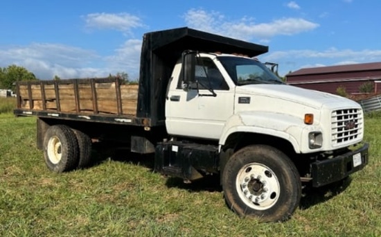 GMC C6500 Flatbed dump truck