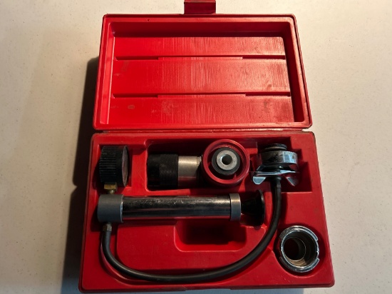 SNAP-ON Cooling System Tester SVT262-23