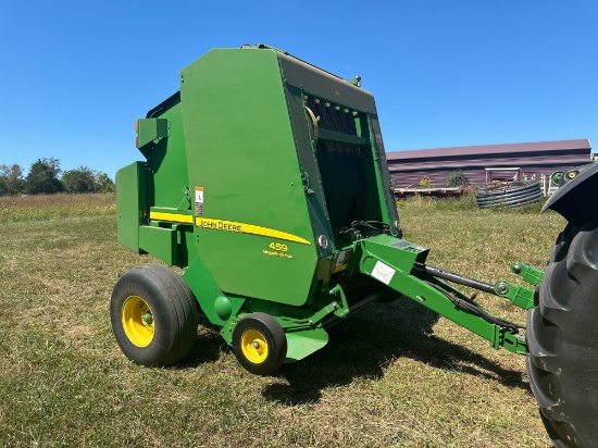 John Deere 459 Round baler