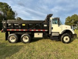 2005 International 7600 Dumptruck
