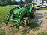 John Deere 990 tractor