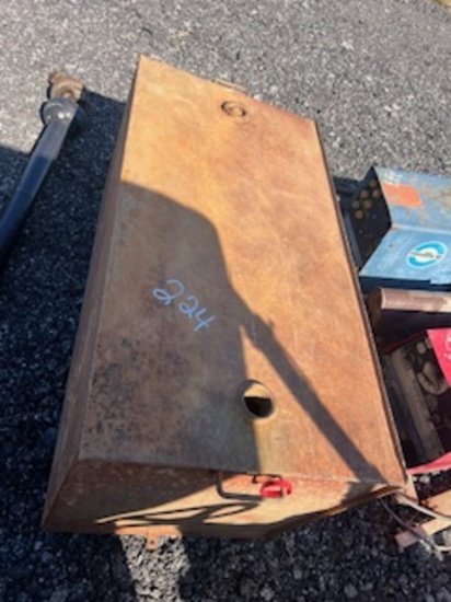 SQ FUEL TANK