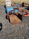 MF NA-1 3PT BUCKET SCOOP