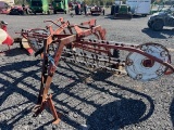 IH SIDE DELIVERY RAKE