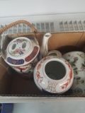 Bot Lot-Chinese Pattern Tea Pot