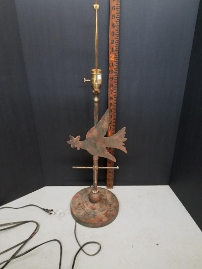 Bird Of Peace Metal Table Lamp