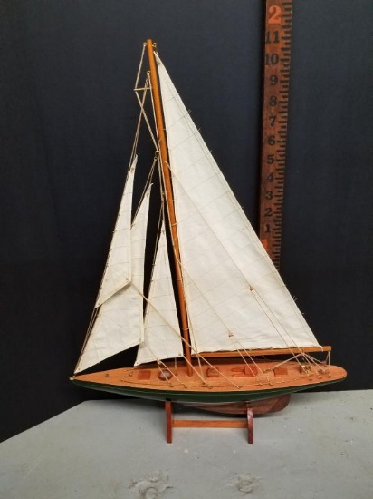 Vintage Wood Racing Yacht Model