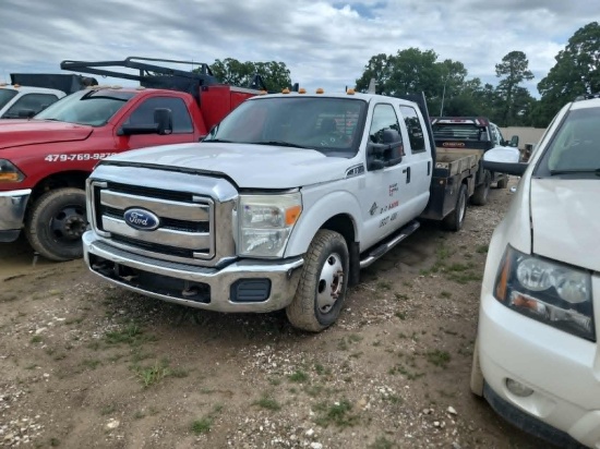 2014 Ford F350 2-wheel drive NO TITLE DOES NOT RUN nice skirted flatbed with boxes