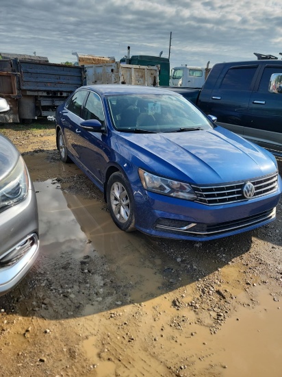 2017 Volkswagon Passat CLEAN TITLE WILL NOT START