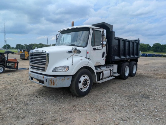 2013 dump truck Dd13 10 speed transmission ready to work
