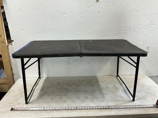 Foldable Table