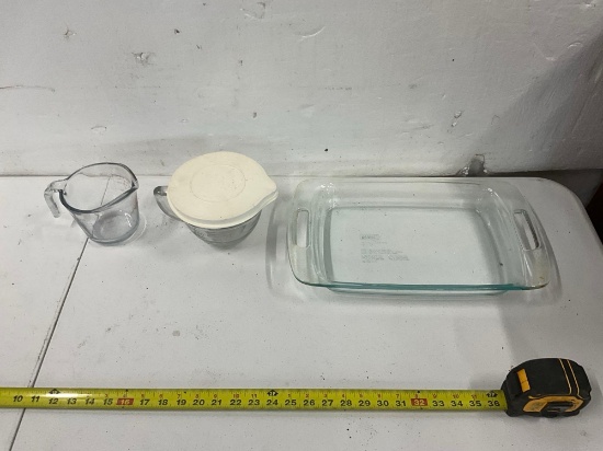 Pyrex , Measuring Cups