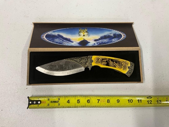 Wolf Straight Blade