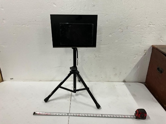 Sampson Extendable Podium