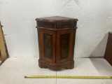 Corner Shelf