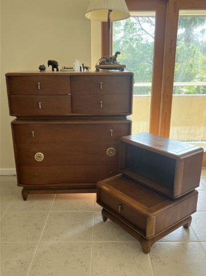 Kent Coffey Dresser and nighstand
