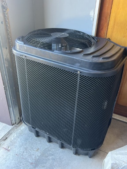 Aqua Cal Tropical Swimming Pool/Spy Heat Pump