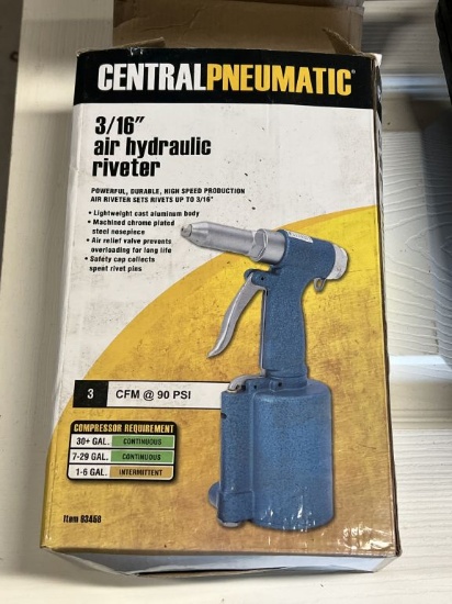Central Pneumatic 3/16 air hyraaulic riveter