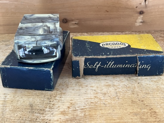 Commander Arcadia Pocket Self Light Viewer