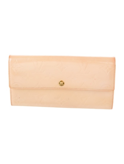 Louis Vuitton Vintage 2004 International Wallet