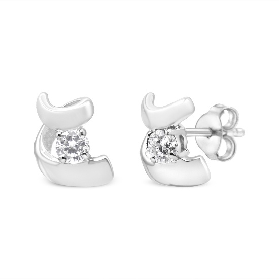 Round Cut .10ct Diamond Earrings
